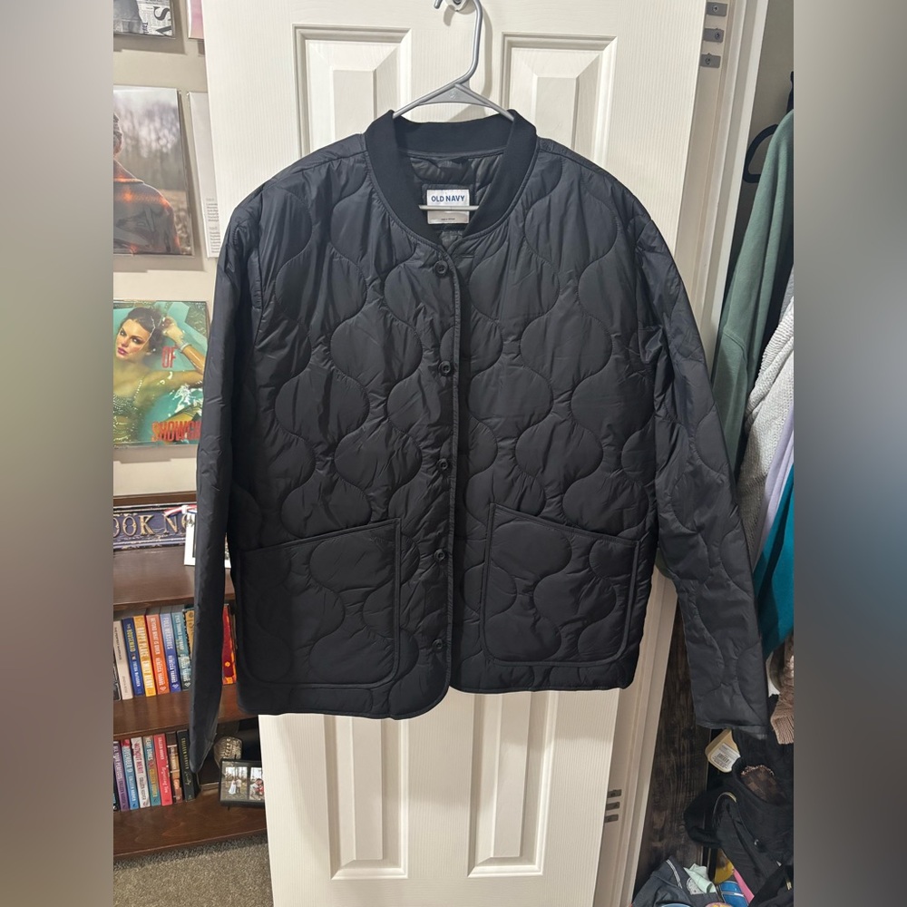Old Navy Black puffer quilt jacket